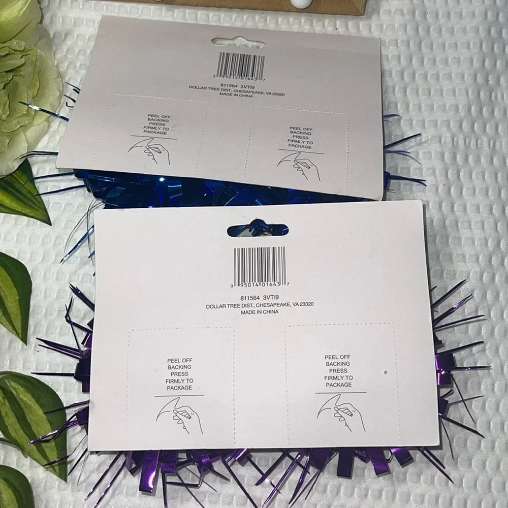 Vintage Renaissance 4 Spikes Bows Party Decorations Purple & Blue